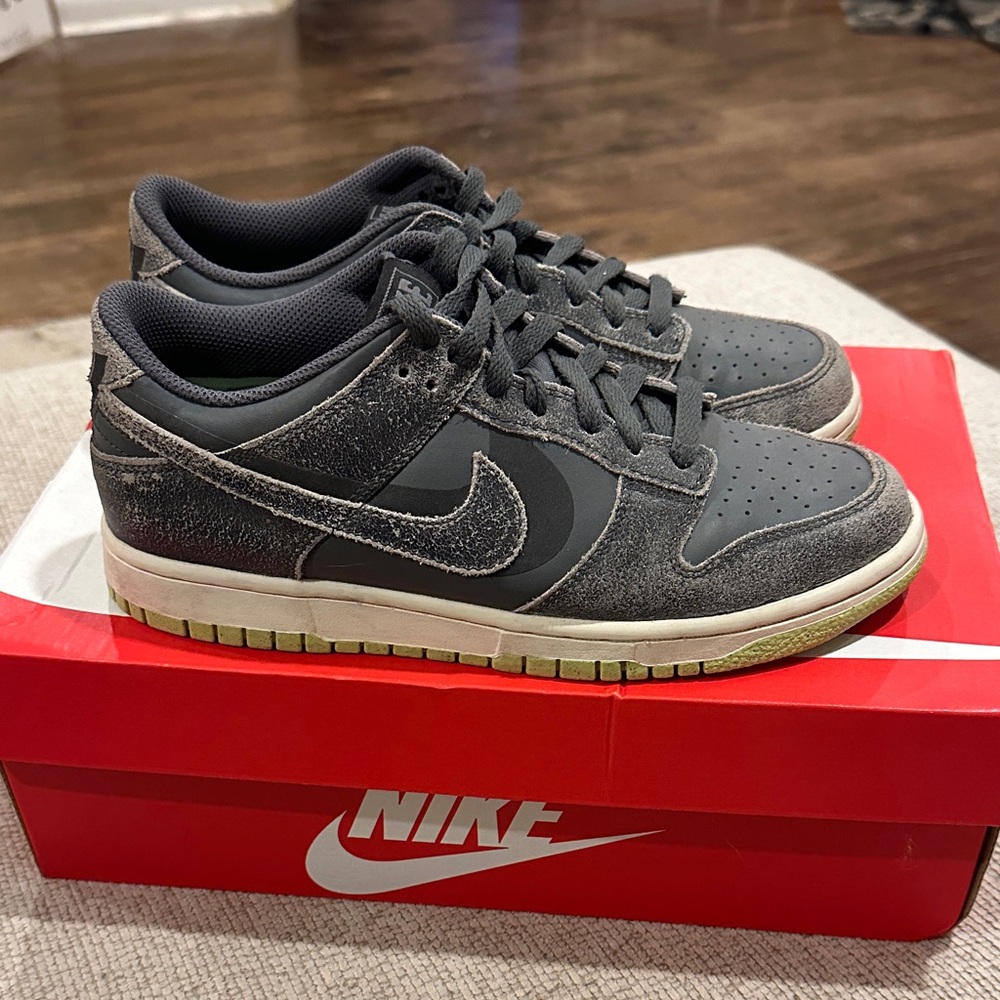 Nike Charcoal and Cream Sneakers